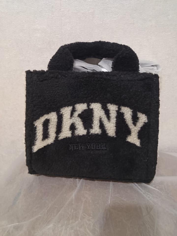 DKNY