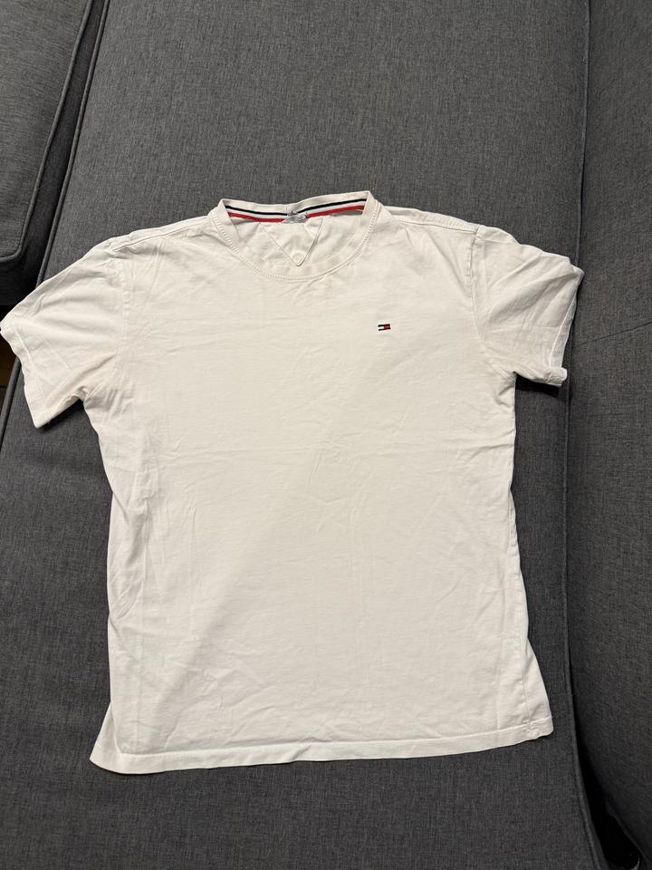 Футболка Tommy Hilfiger