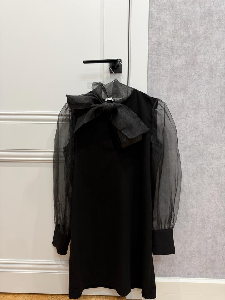 Zara платье с бантом и прозрачными рукавами