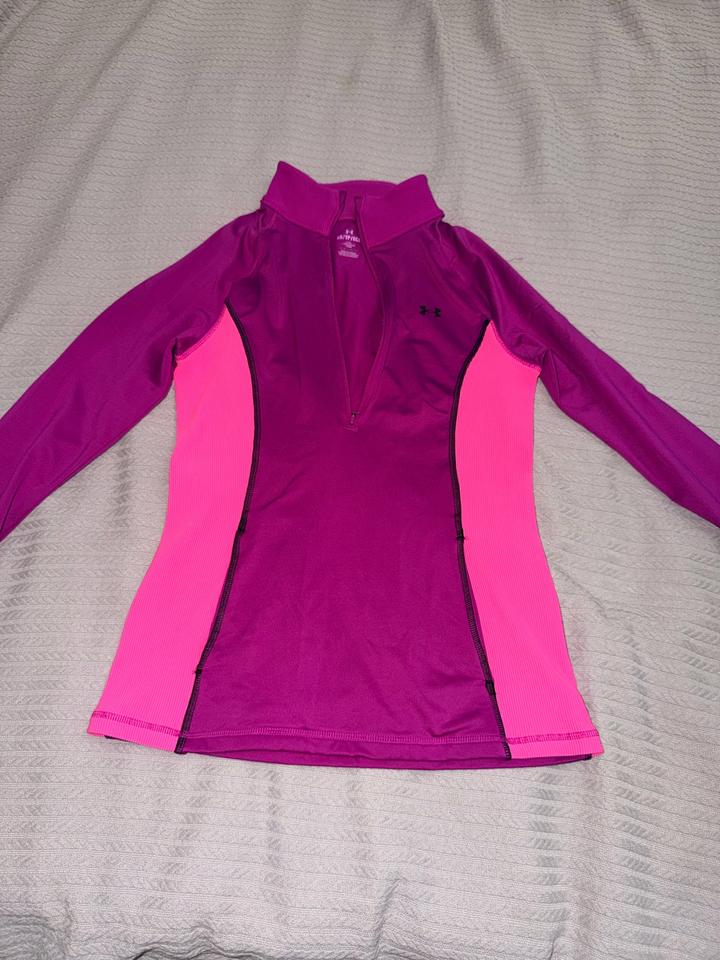 Спортивный лонгслив Under Armour