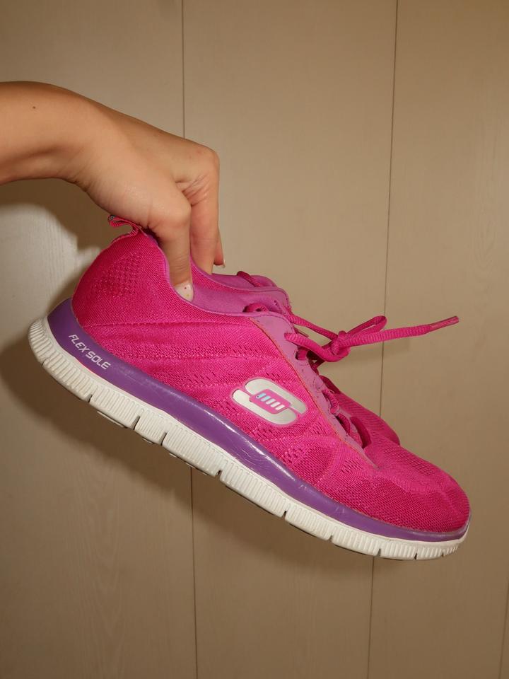 Skechers