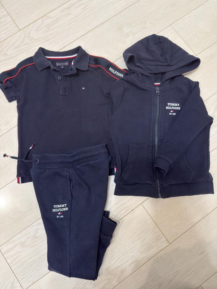 Комплект Tommy Hilfiger: поло, худи и брюки для мальчика