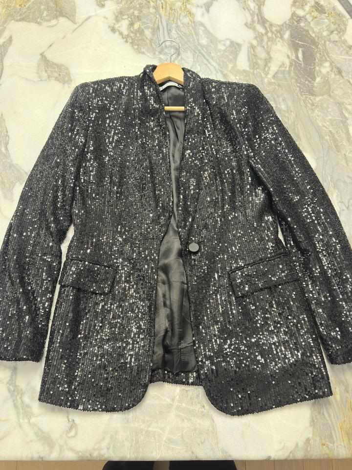 Черный пиджак Zara