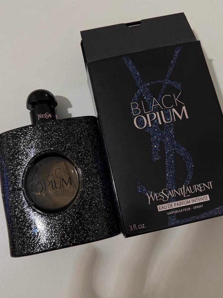 Парфюмерная вода Yves Saint Laurent Black Opium Intense 90 мл