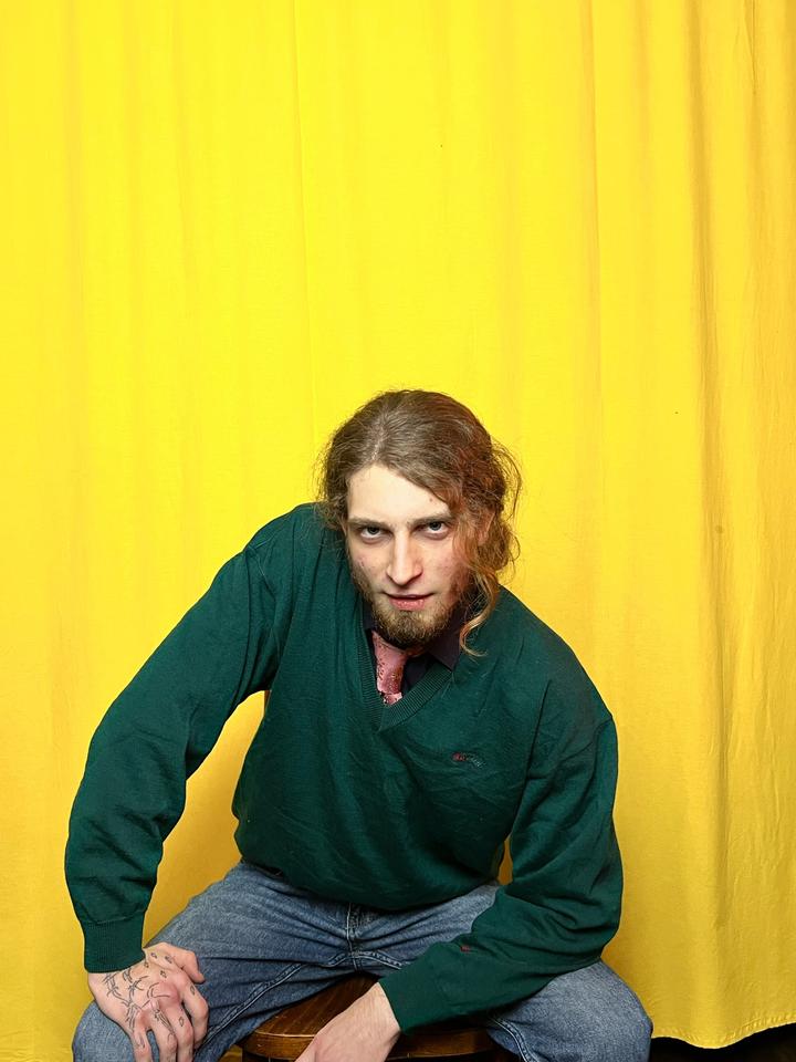 green&red Свитер