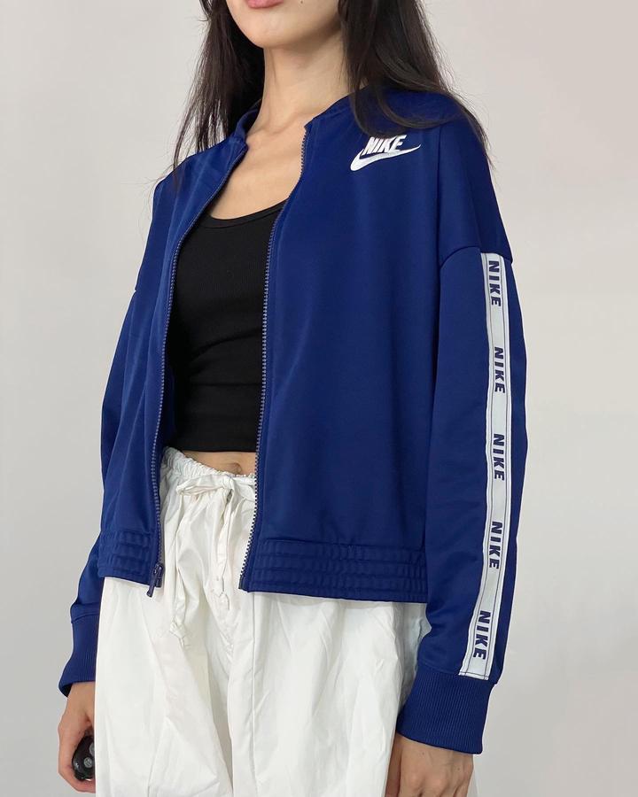 Спортивная олимпийка Nike