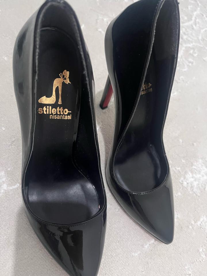 stiletto nisantasi