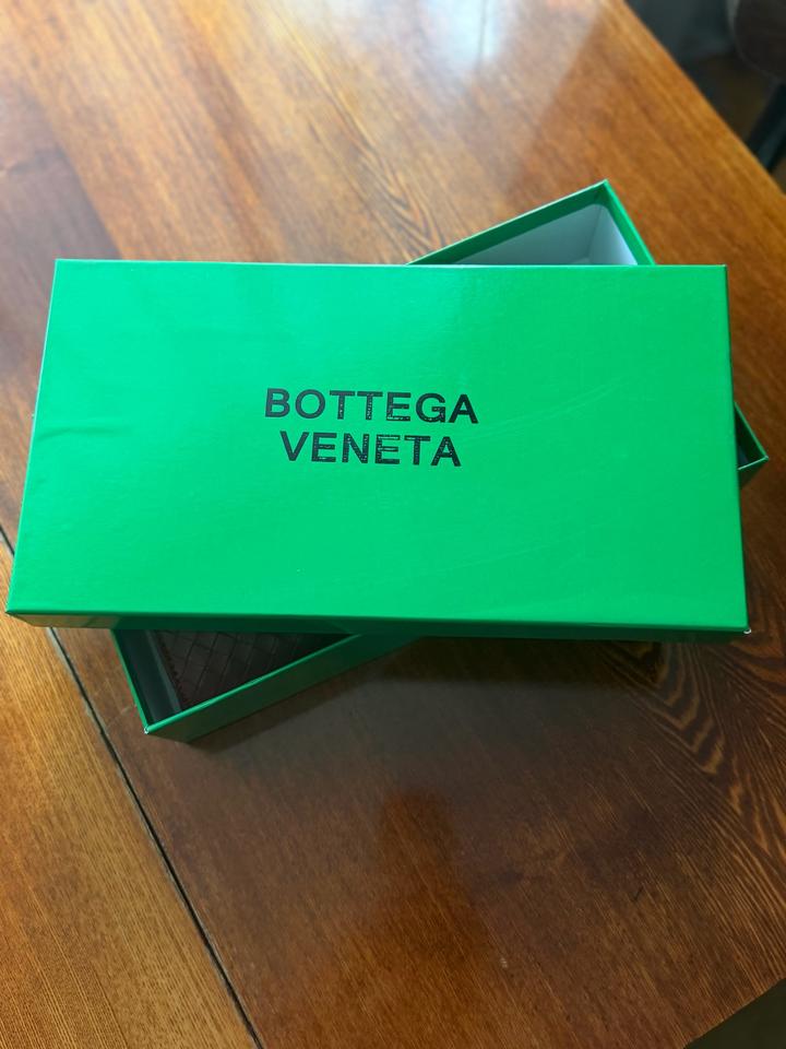Bottega Veneta