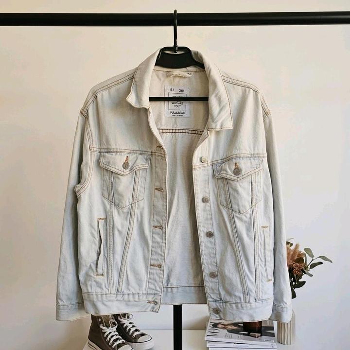 Pull & Bear Джинсовая куртка oversize