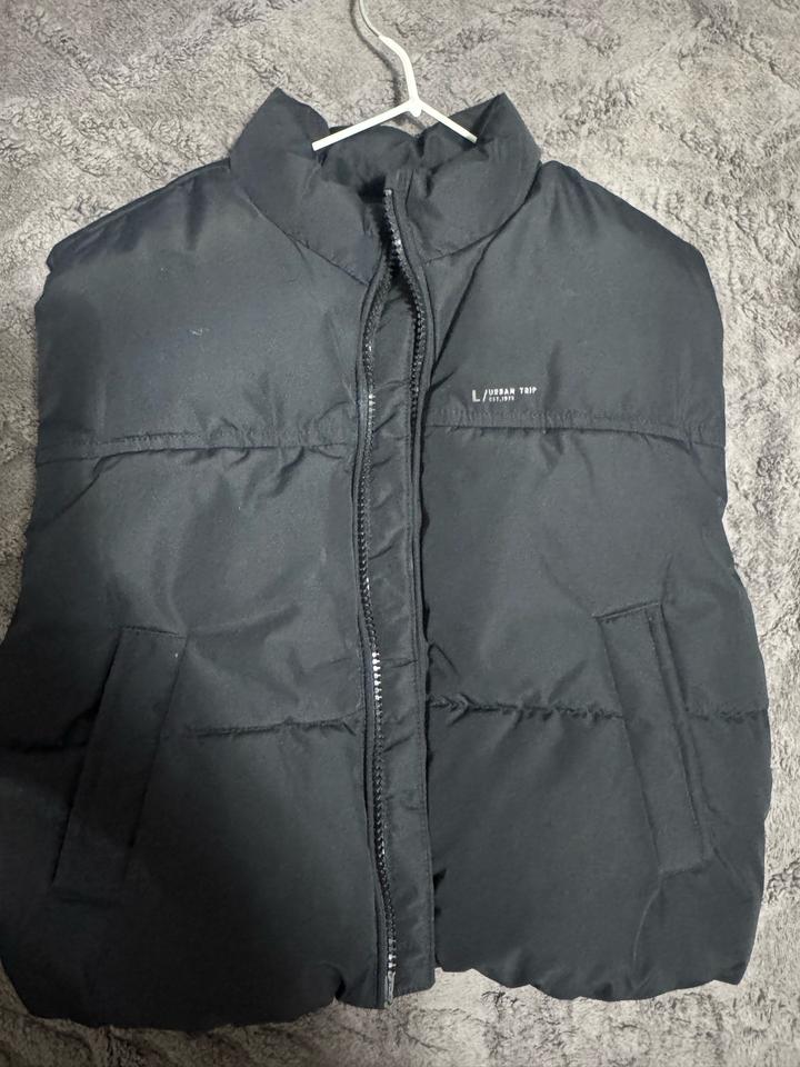 Жилет ZARA