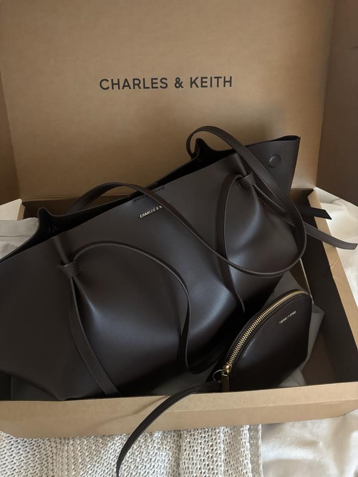 Сумка Charles & Keith