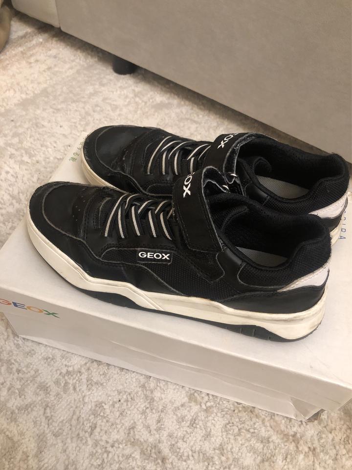 Кроссовки Geox