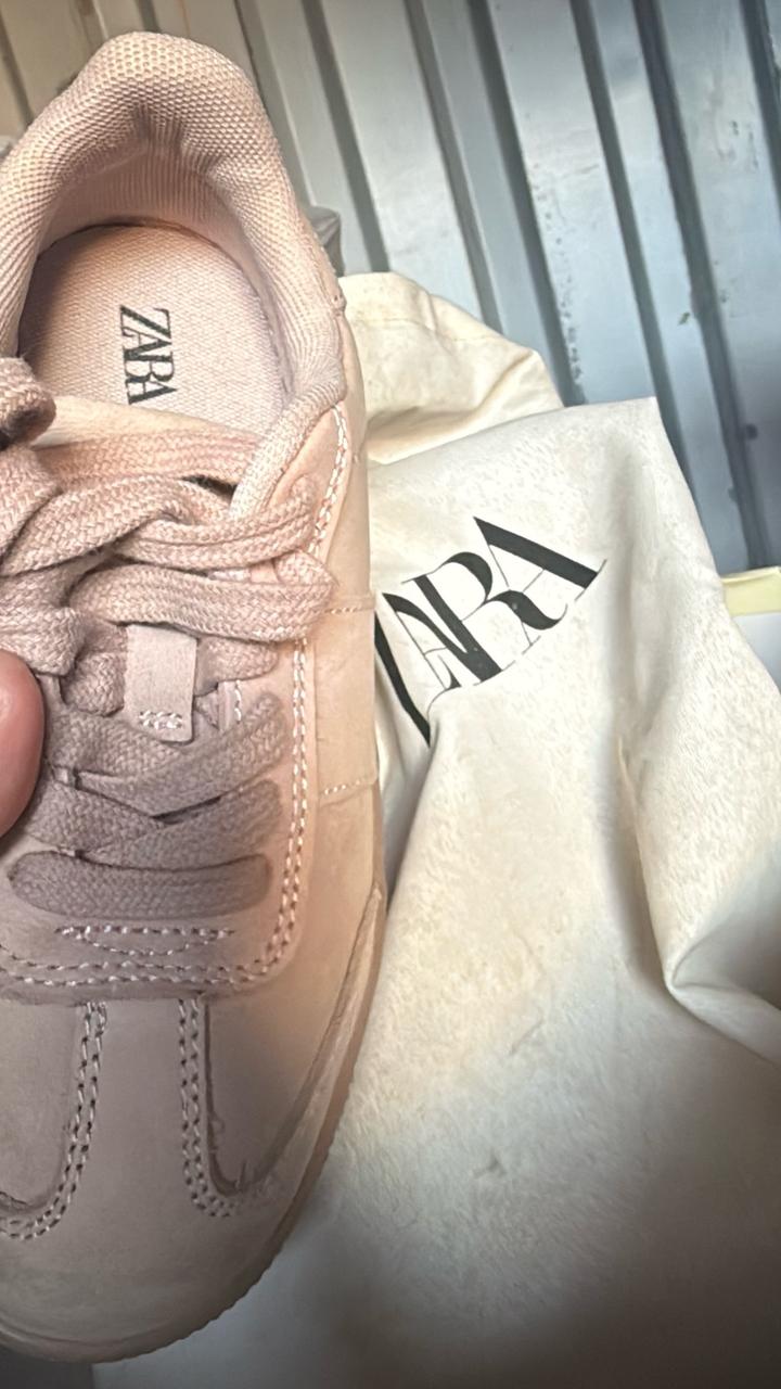 Кроссовки ZARA