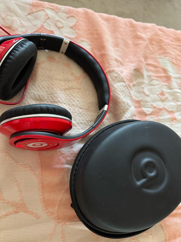 Beats by Dre Beats monster studio wireless