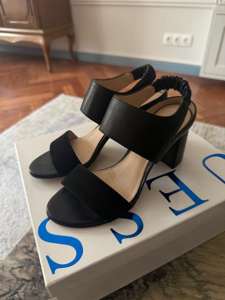 Stuart Weitzman