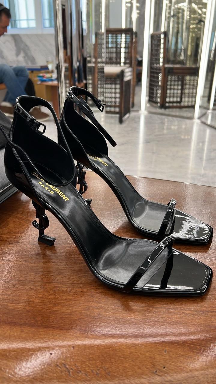 Yves Saint Laurent