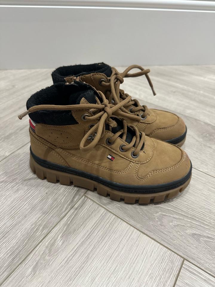 Tommy Hilfiger