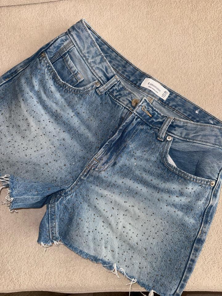 Шорты Stradivarius