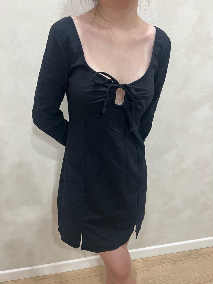 Bershka чёрное платье