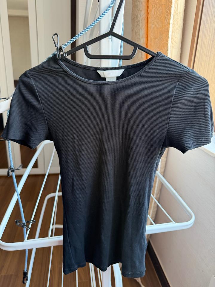 H&M