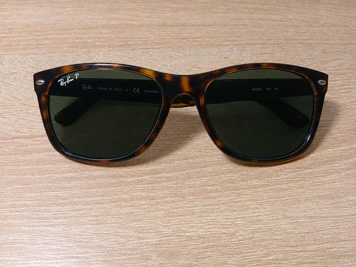 Ray-Ban