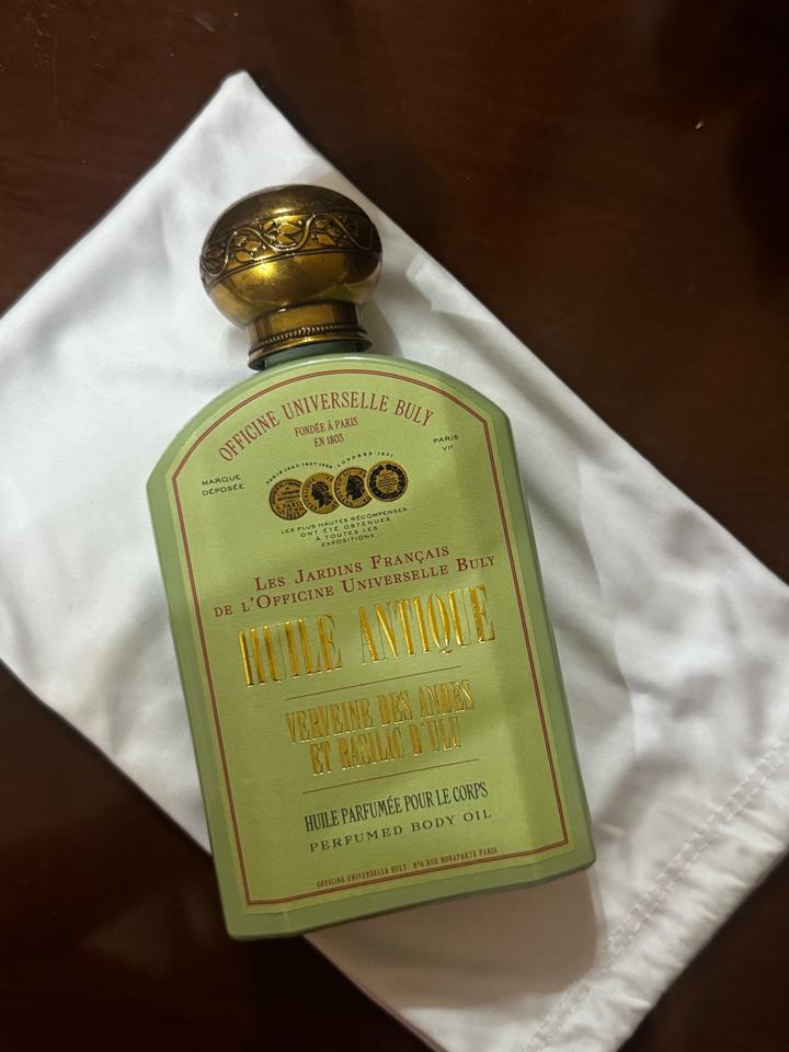 Officine Universelle Buly