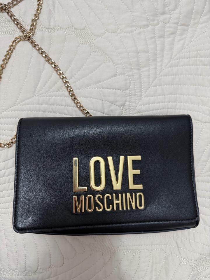 Love Moschino