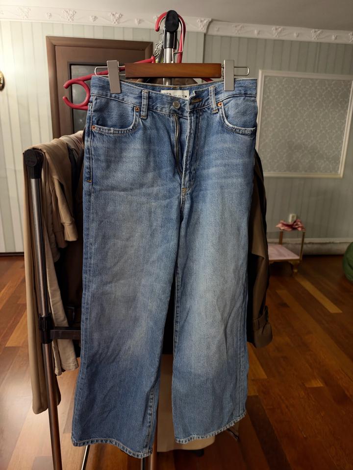 Джинсы ZARA