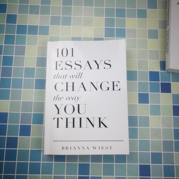 101 Essays That Will Change The Way You Think