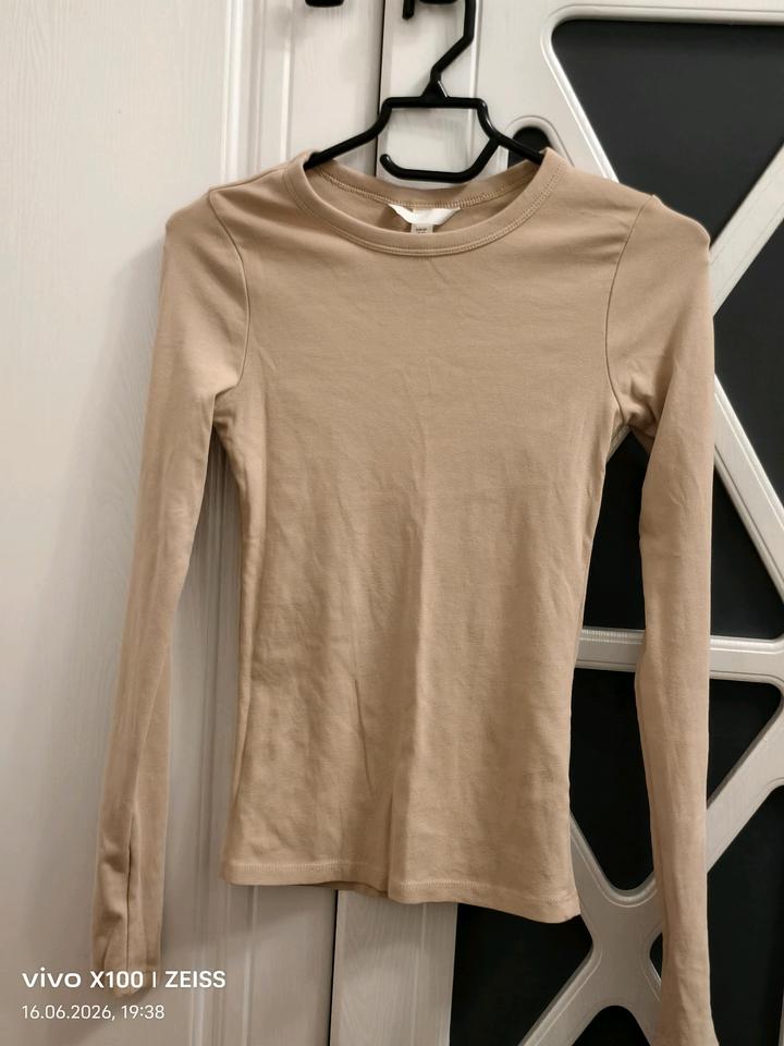 H&M