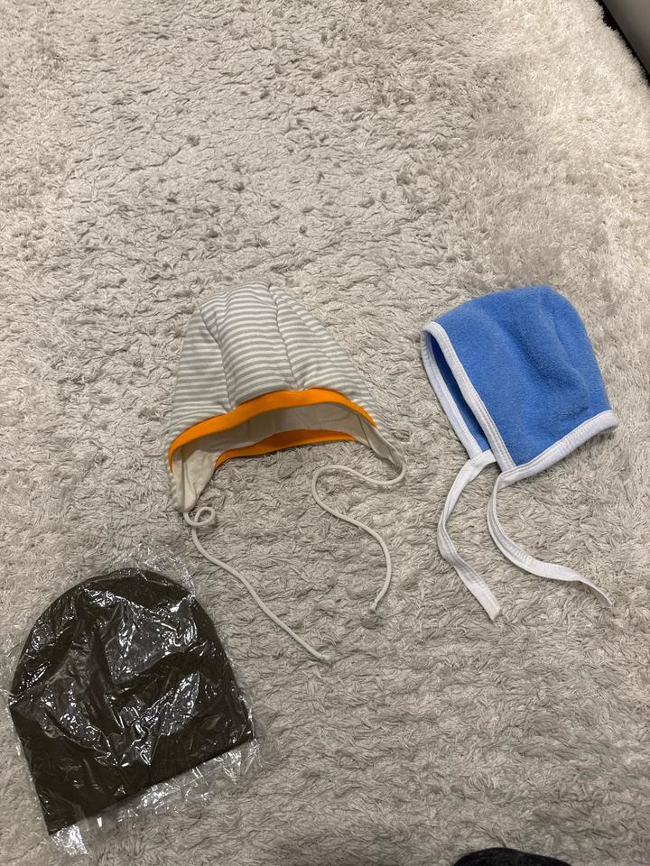 Шапка, чепчик