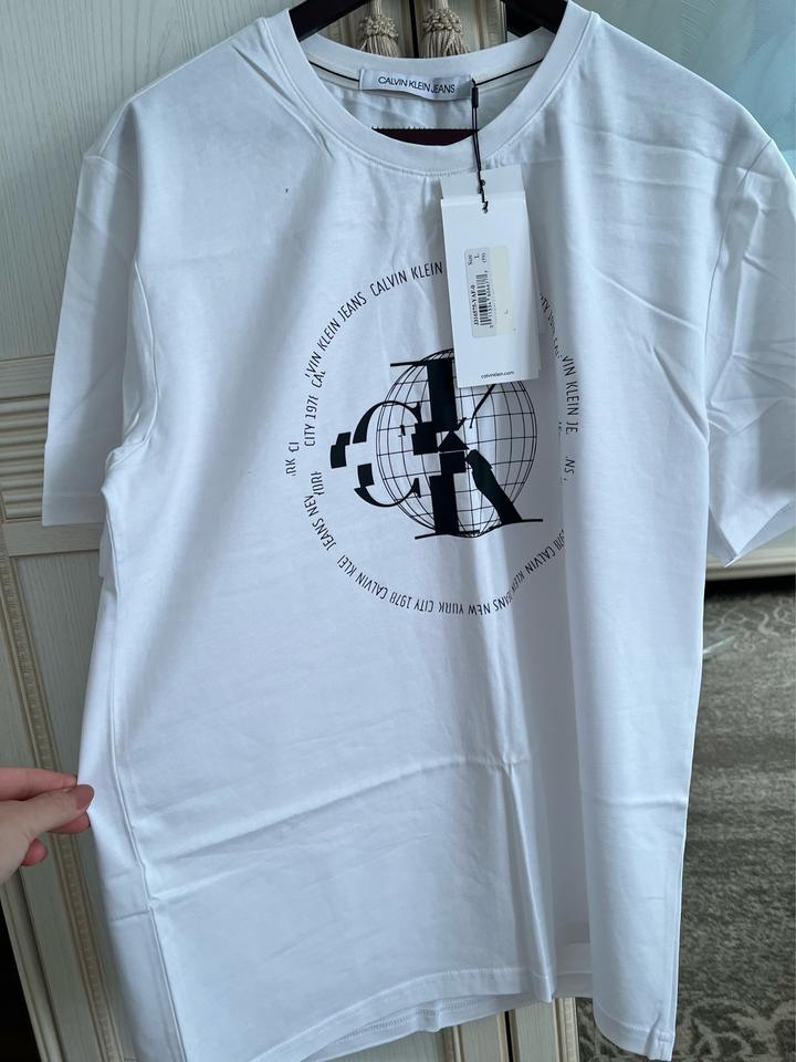 Футболка Calvin Klein