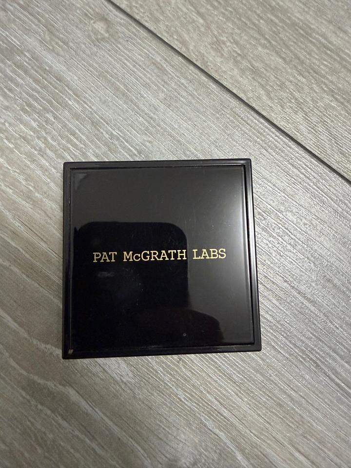 Pat McGrath Labs румяна Skin Fetish: Divine Blush Lovestruck