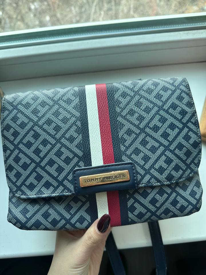 Tommy Hilfiger
