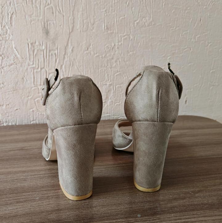 Stuart Weitzman Босоножки