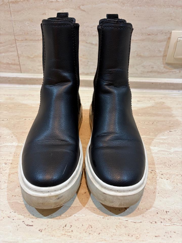 Ботинки челси на платформе Zara