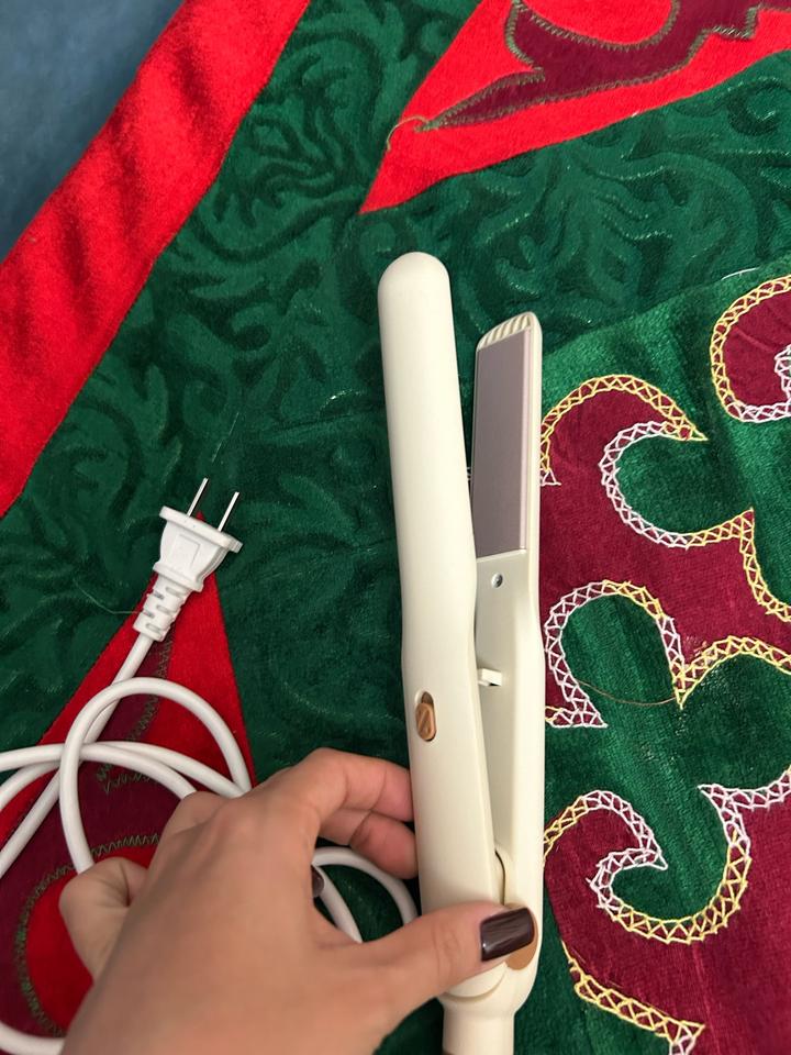Выпрямитель для волос