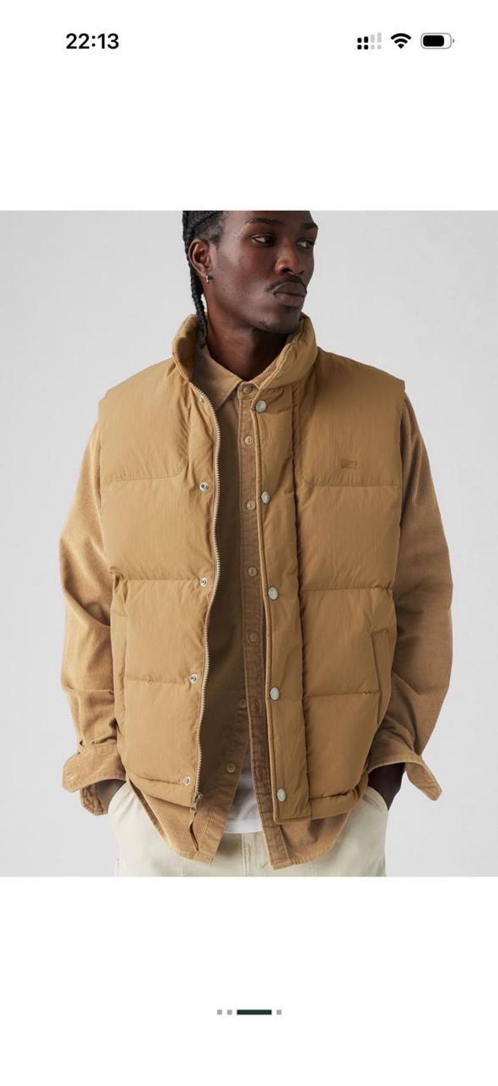 Levi's