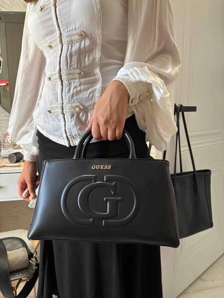 Сумка Guess