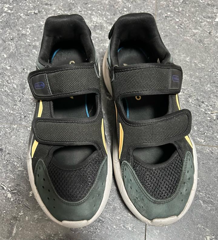 Кроссовки adidas