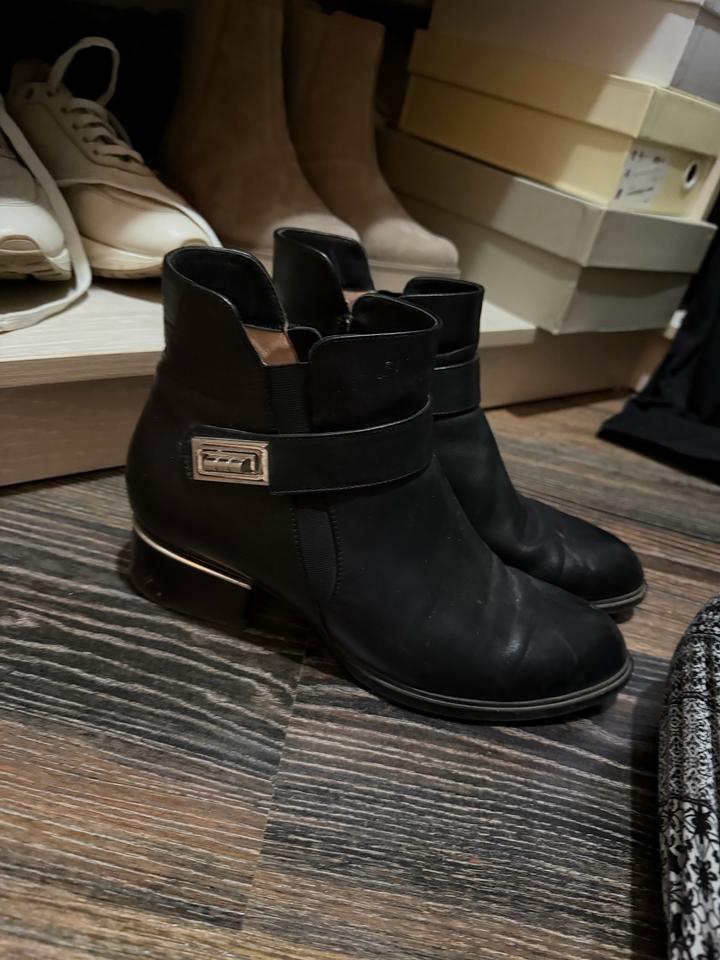 Обувь Zara