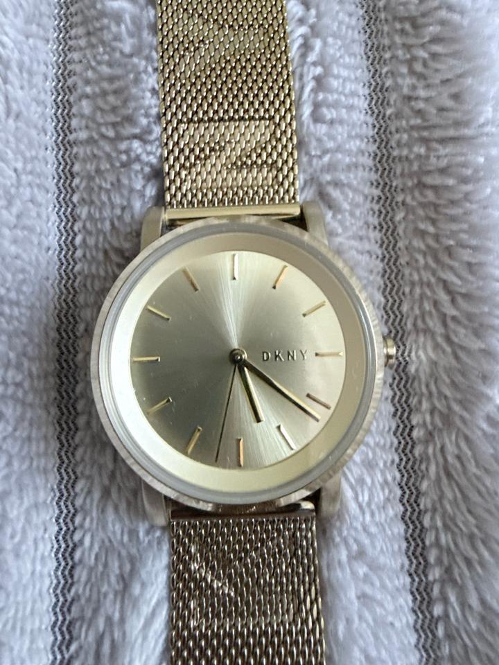 Женские часы DKNY