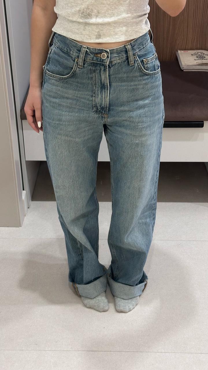 Zara Джинсы широкие