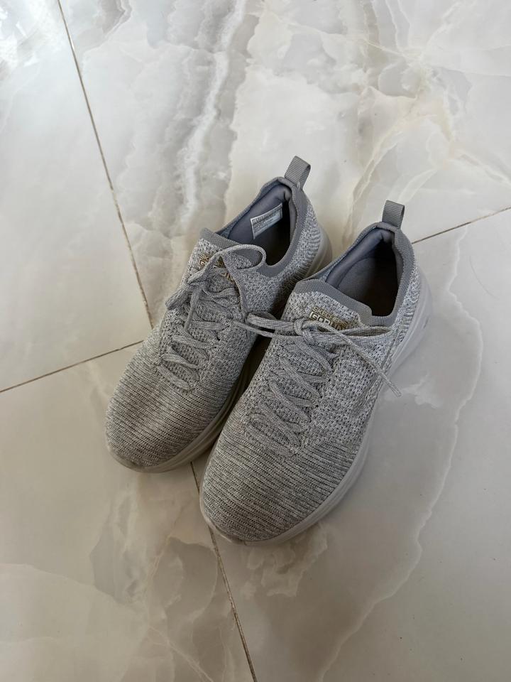 Кроссовки Skechers