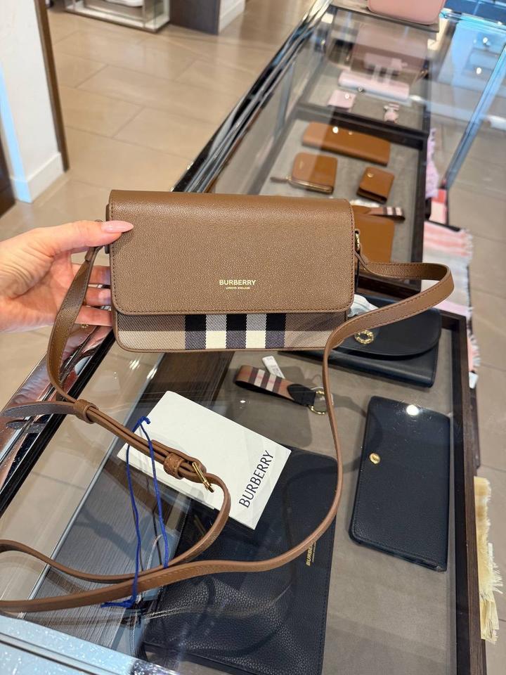 Сумка Burberry