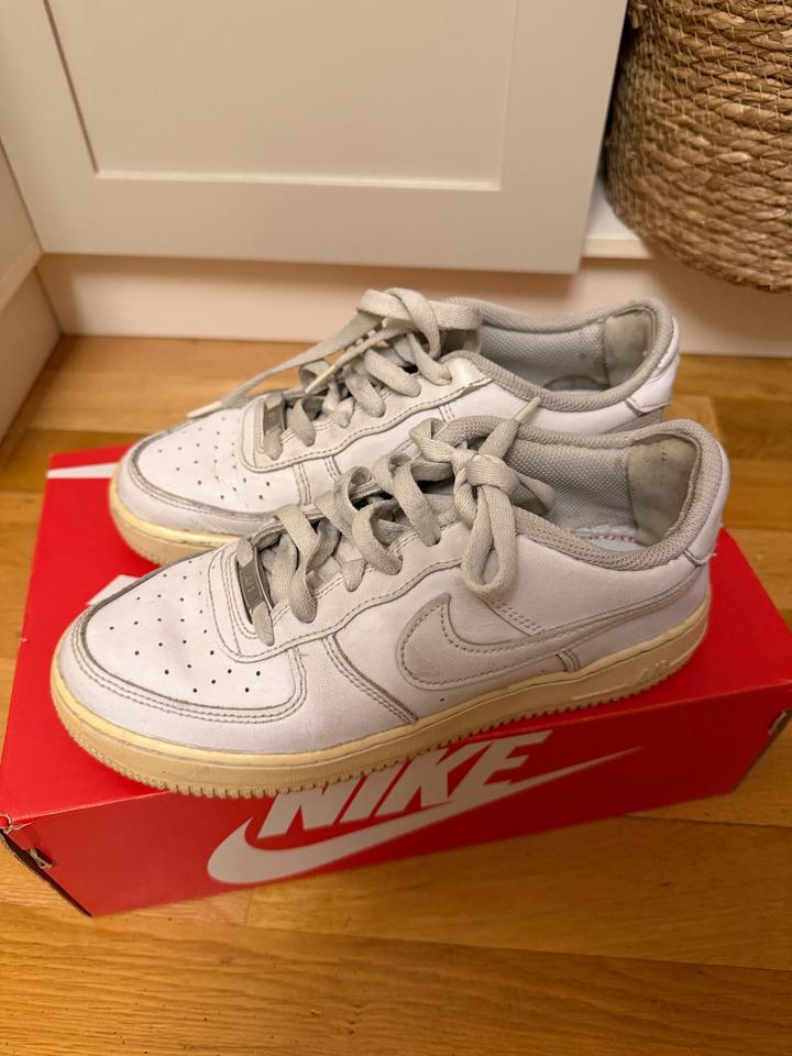 Nike