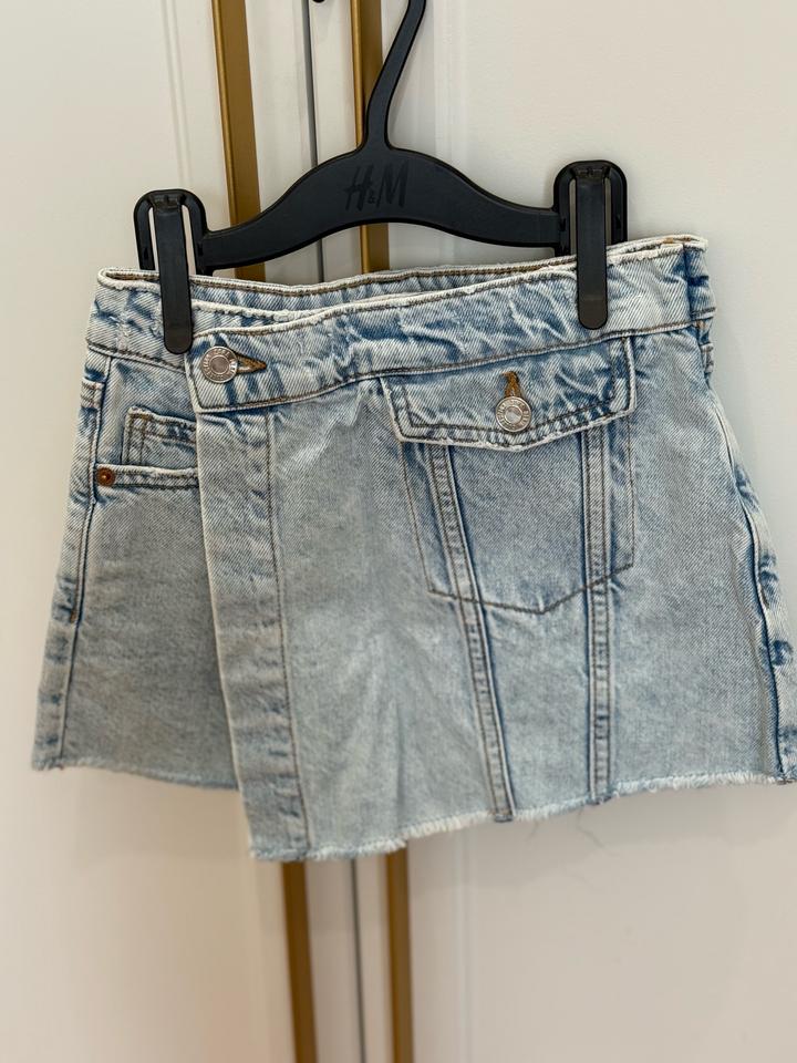 ZARA джинсовые шорты
