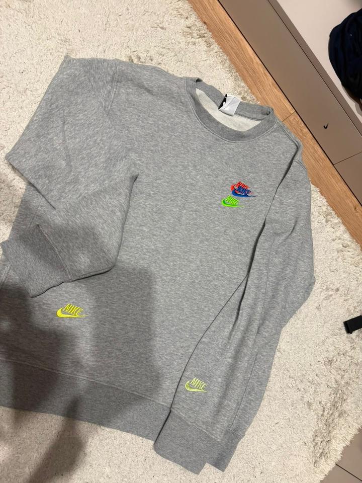 Nike