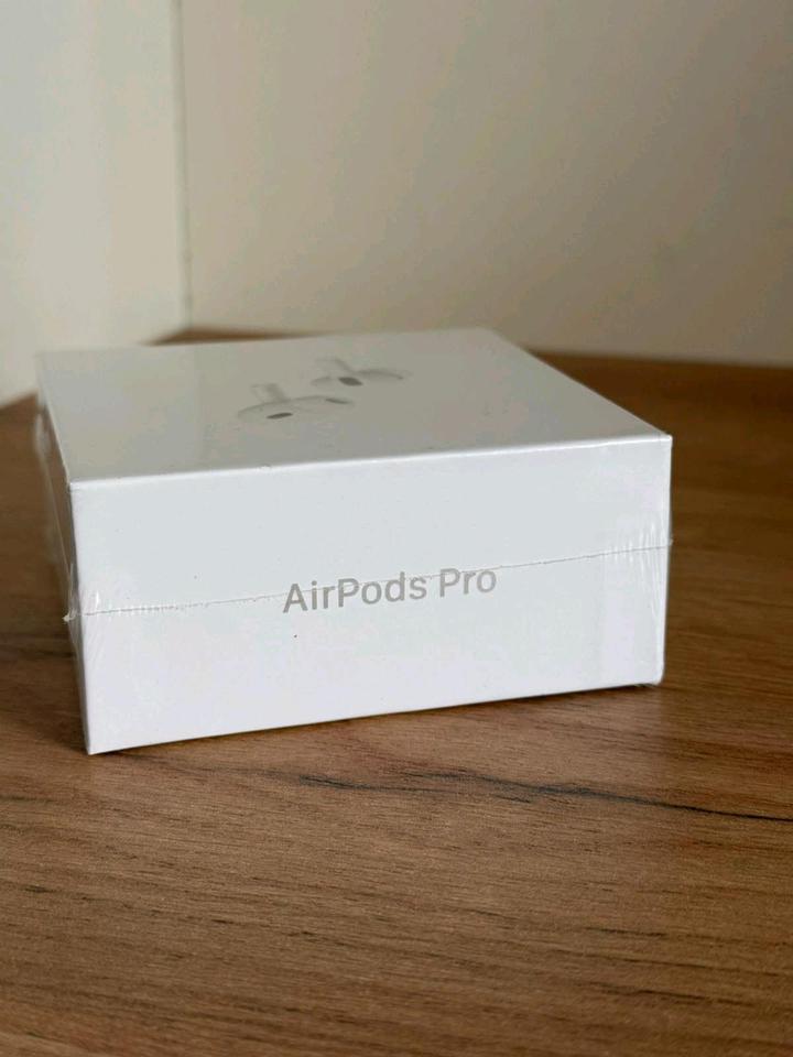 Apple AirPods