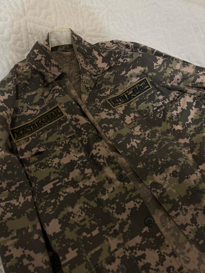 Военный камуфляжный костюм